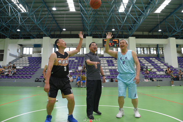 校友總會會長開球儀式