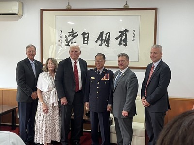 國際警察首長協會（IACP）一行貴賓與校長合影